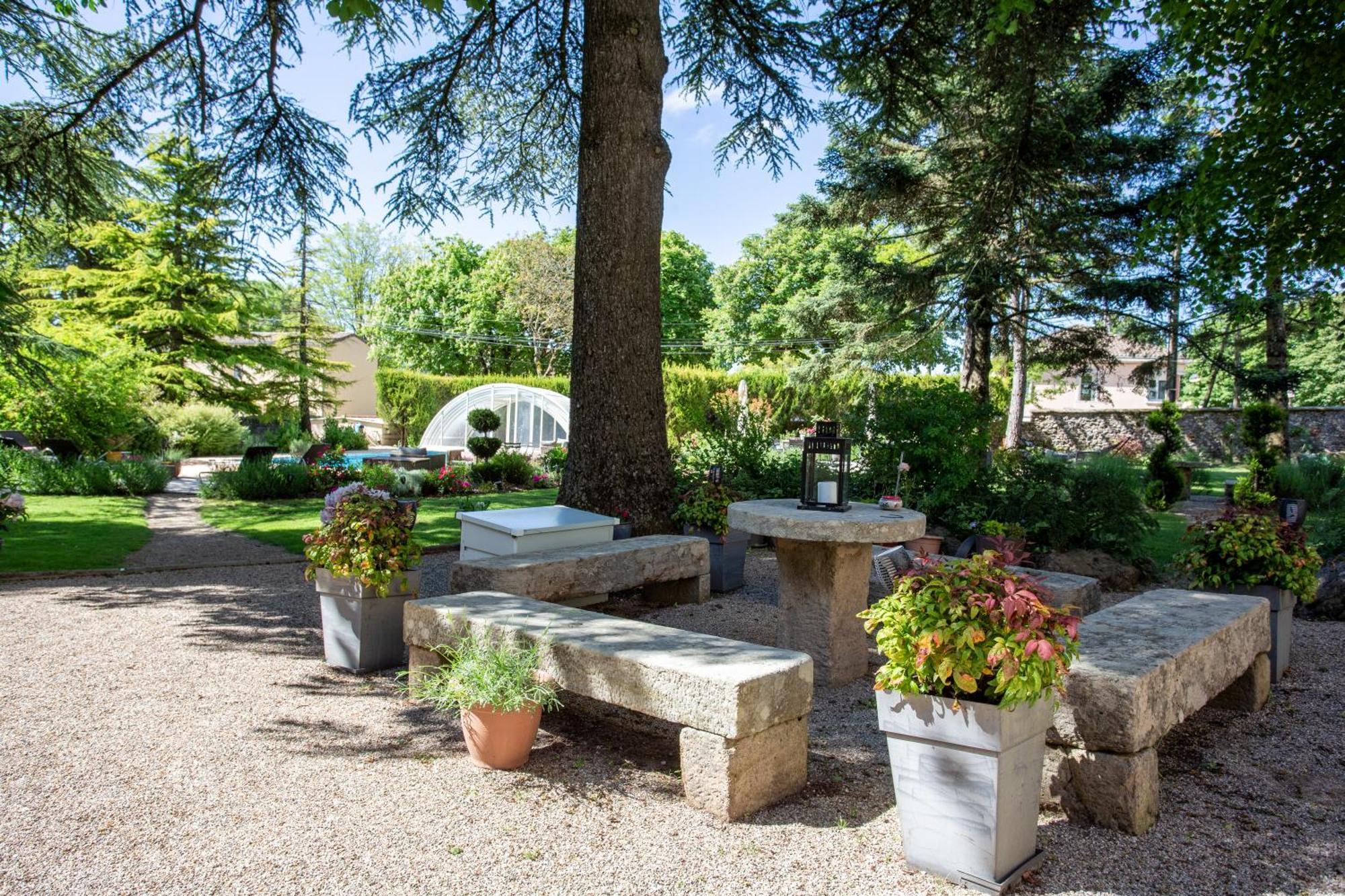 Gites Du Caylar - Chambres Et Appartments Le Caylar Kültér fotó