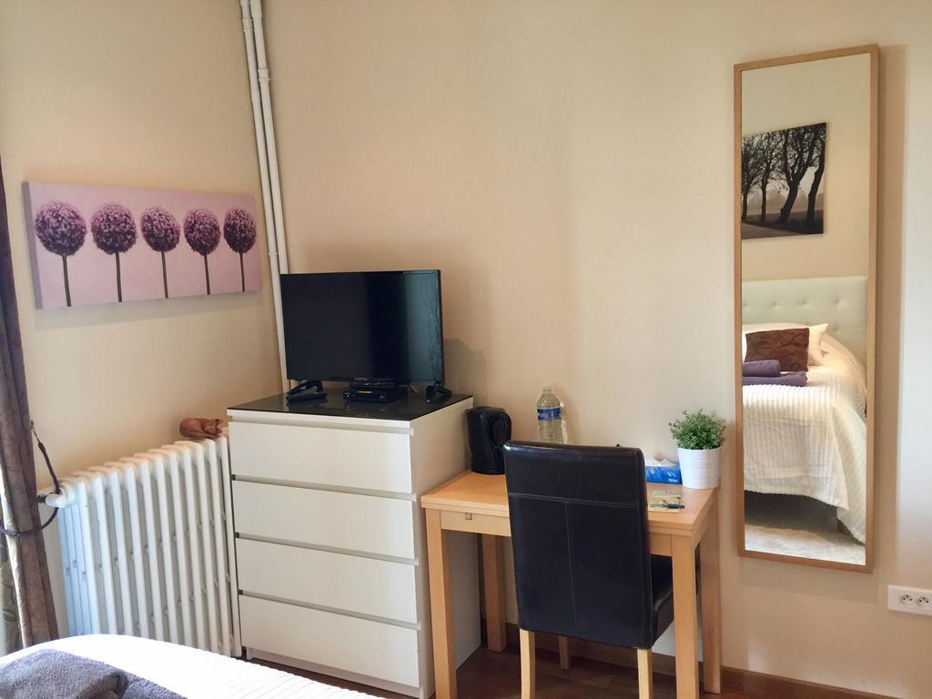 Gites Du Caylar - Chambres Et Appartments Le Caylar Kültér fotó